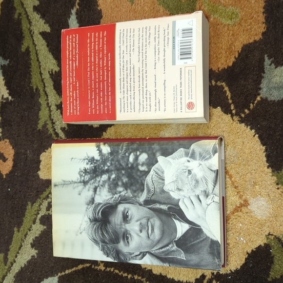 2 Books - Picture 2 of 9